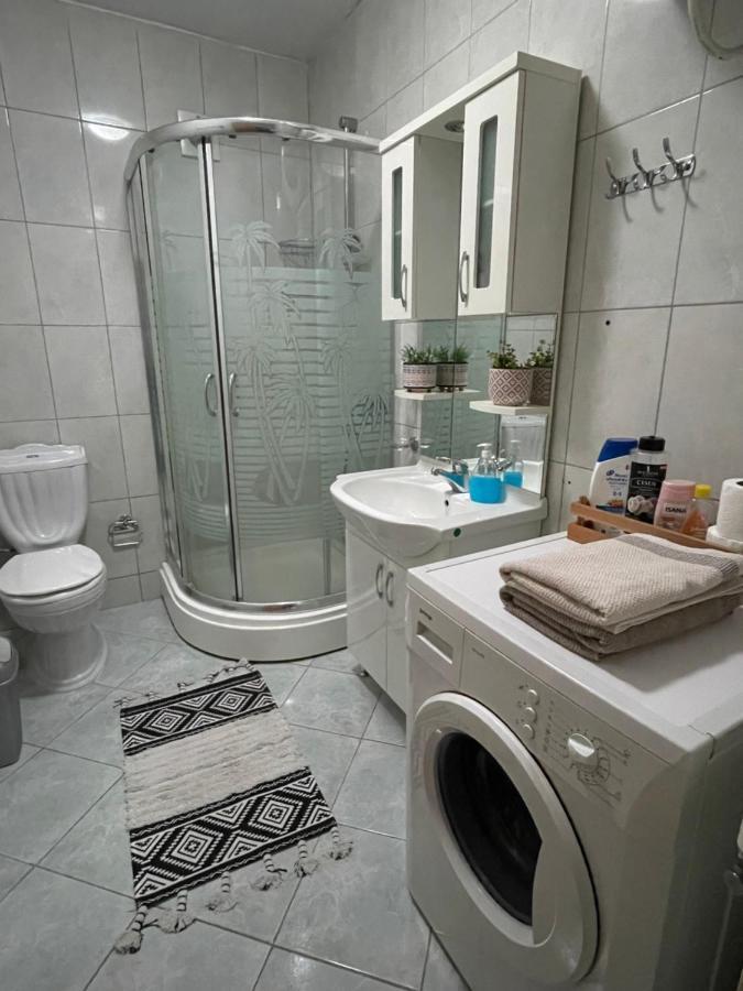 Mexican Touch Apartment With Parking Garage Pristina Kültér fotó