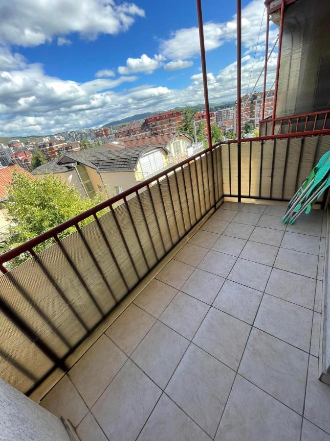 Mexican Touch Apartment With Parking Garage Pristina Kültér fotó